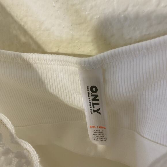 Old Navy Lace Trimmed V Neck Ribbed Knit Cami Bodysuit In White XXL 2XL NWT - Picture 3 of 7